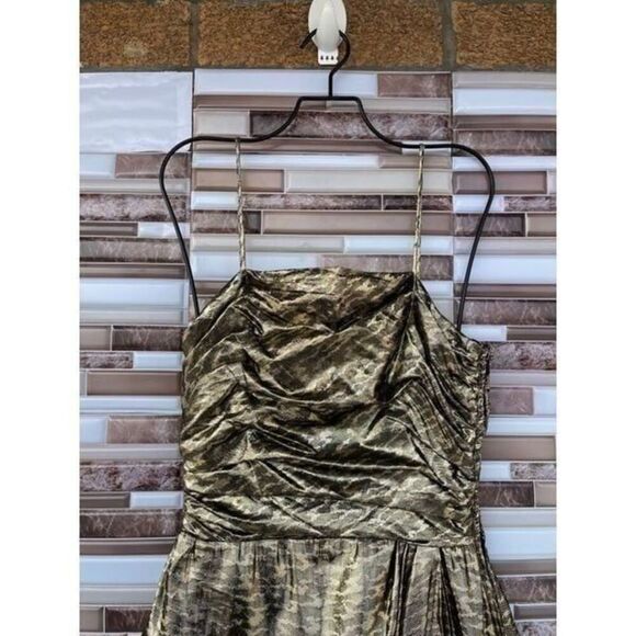 Jackie Bernard for EKLEKTIC Gold Lame Dress size 6 - Picture 2 of 12